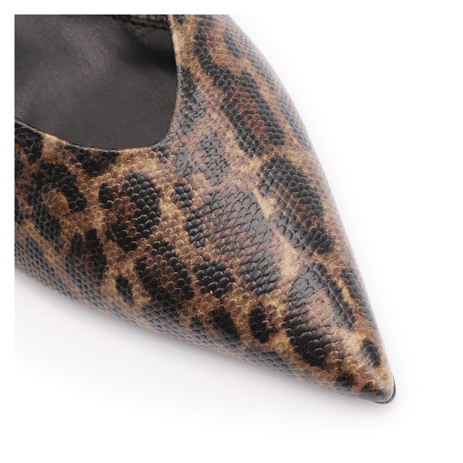 Scarpin Alt Bege/Preto