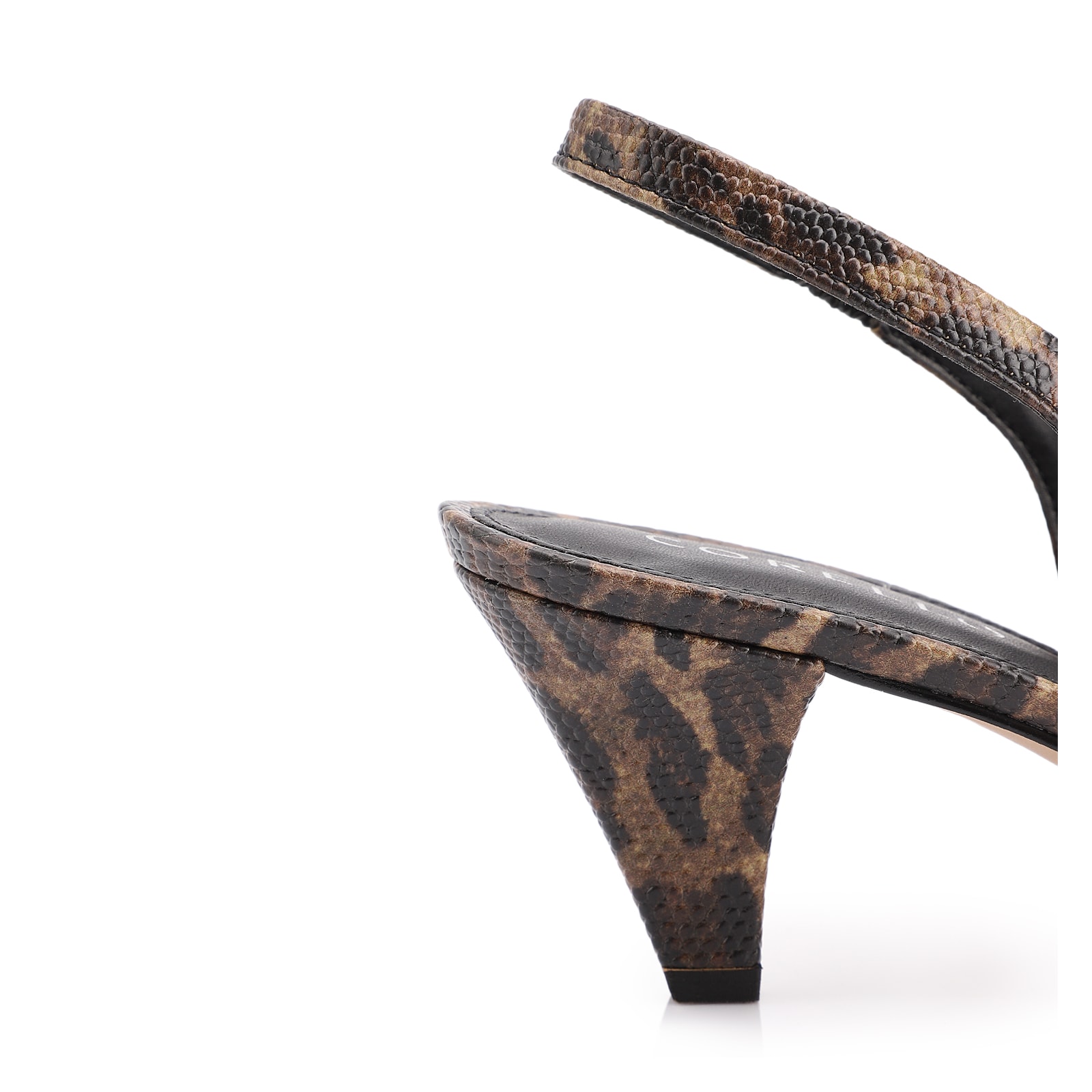 Scarpin Alt Bege/Preto