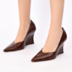  Scarpin Anabela Couro Maxi Croco Marrom - imagem 2