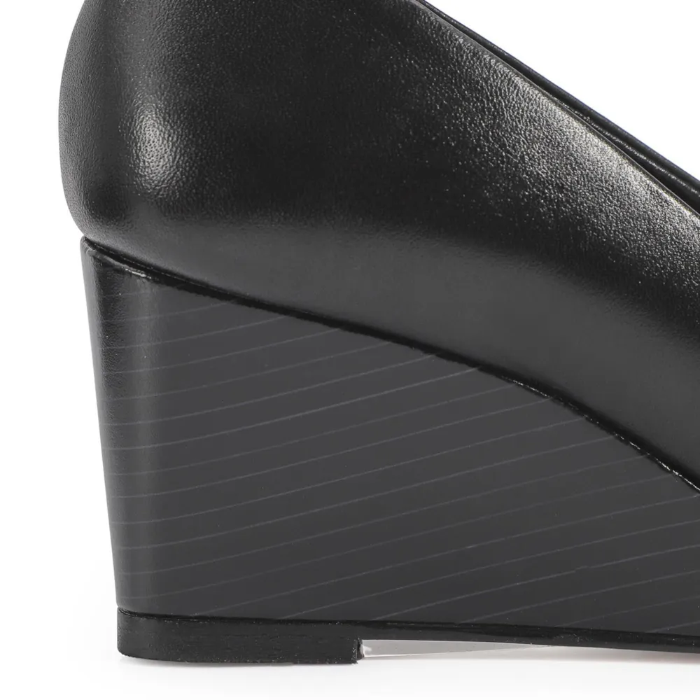 Scarpin Anabela Couro Preto - imagem 7