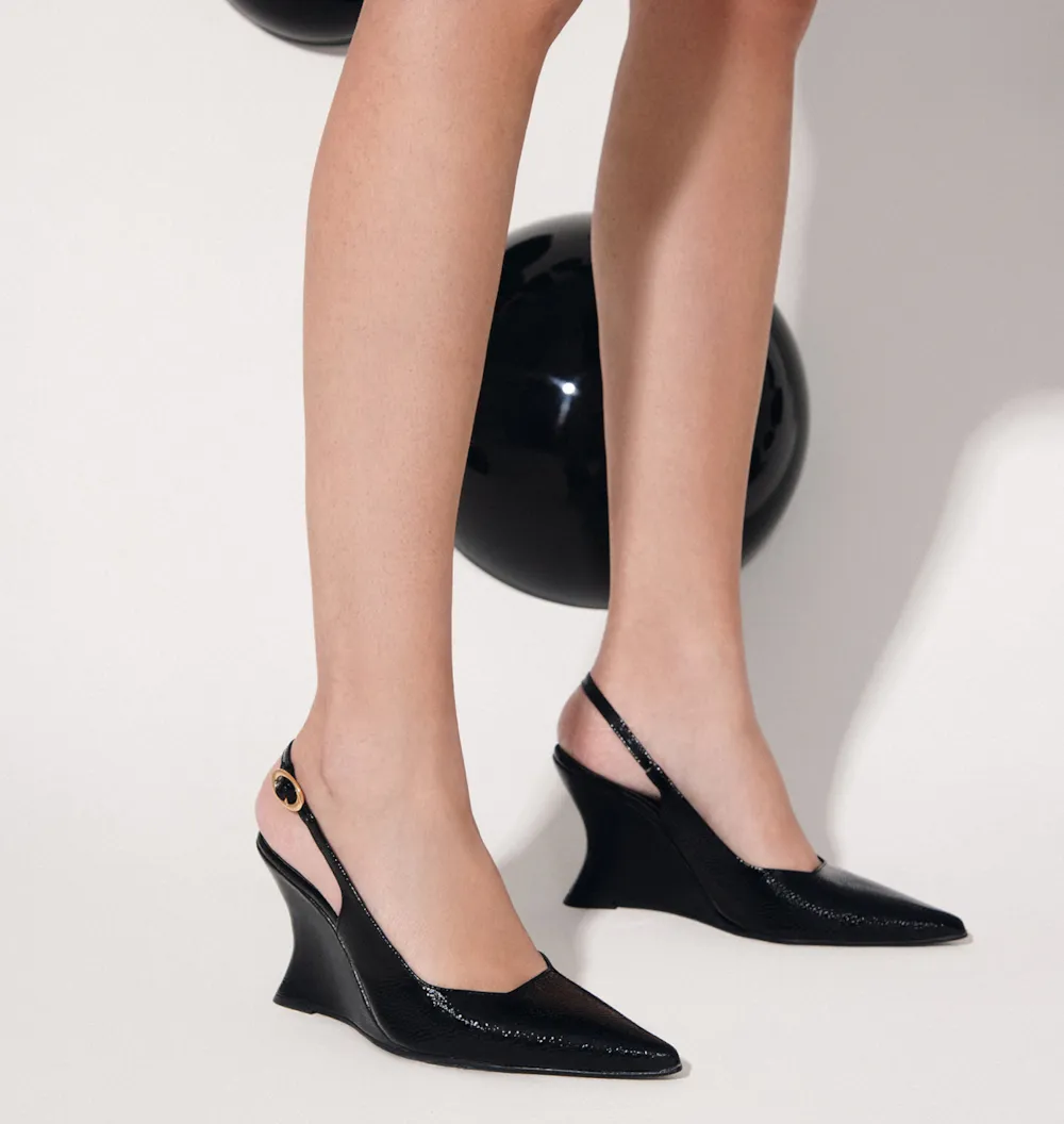 Scarpin Anabela Verniz Preto - imagem 2