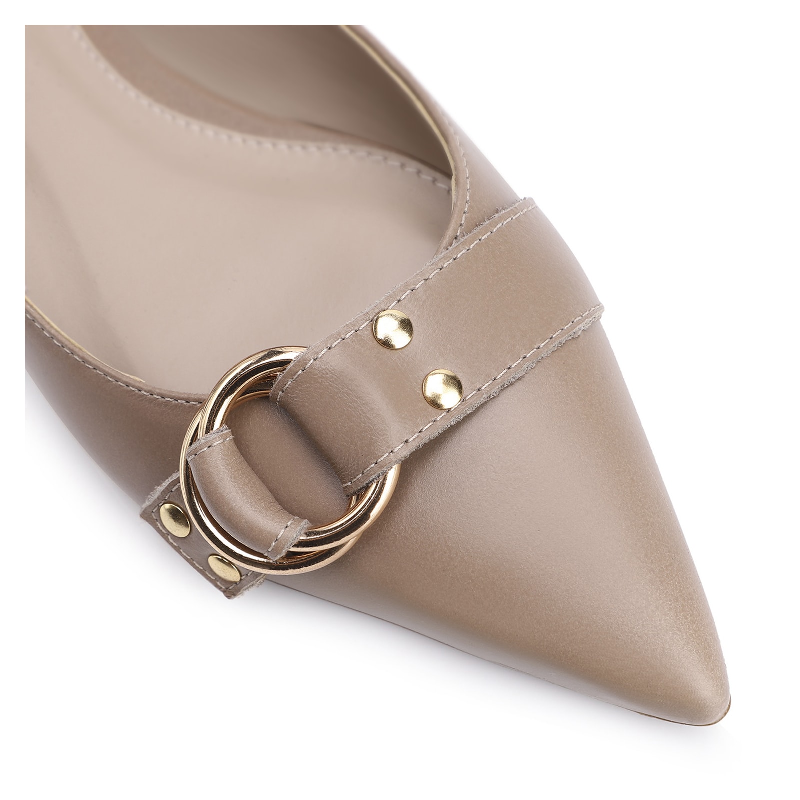 Scarpin Argola Couro Bege Rebites