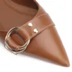 Scarpin Argola Couro Marrom Rebites - imagem 6