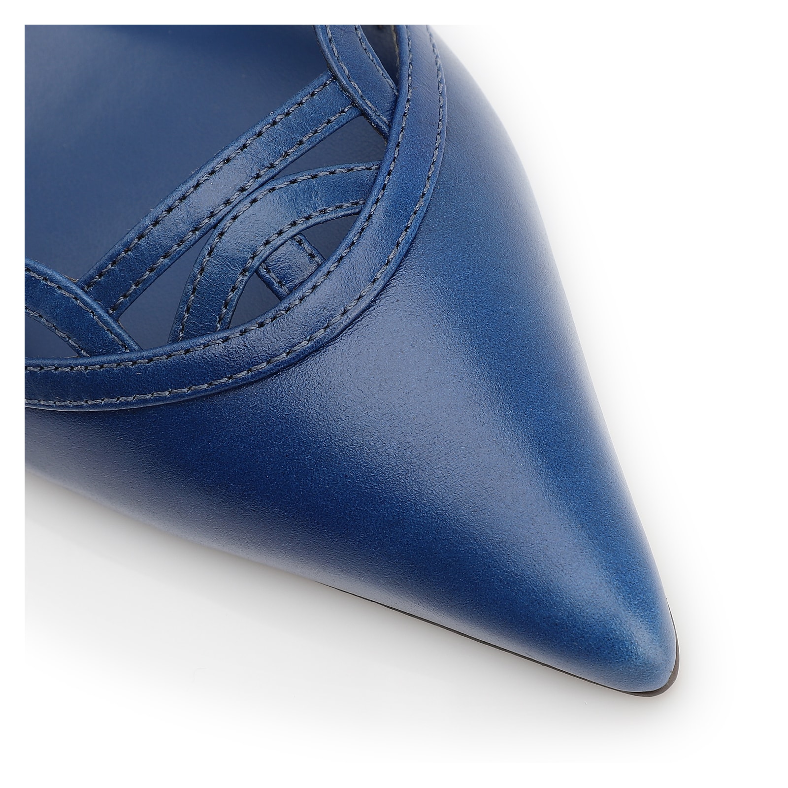 Scarpin Azul Salto Bloco Médio Couro Bico Fino Recortes
