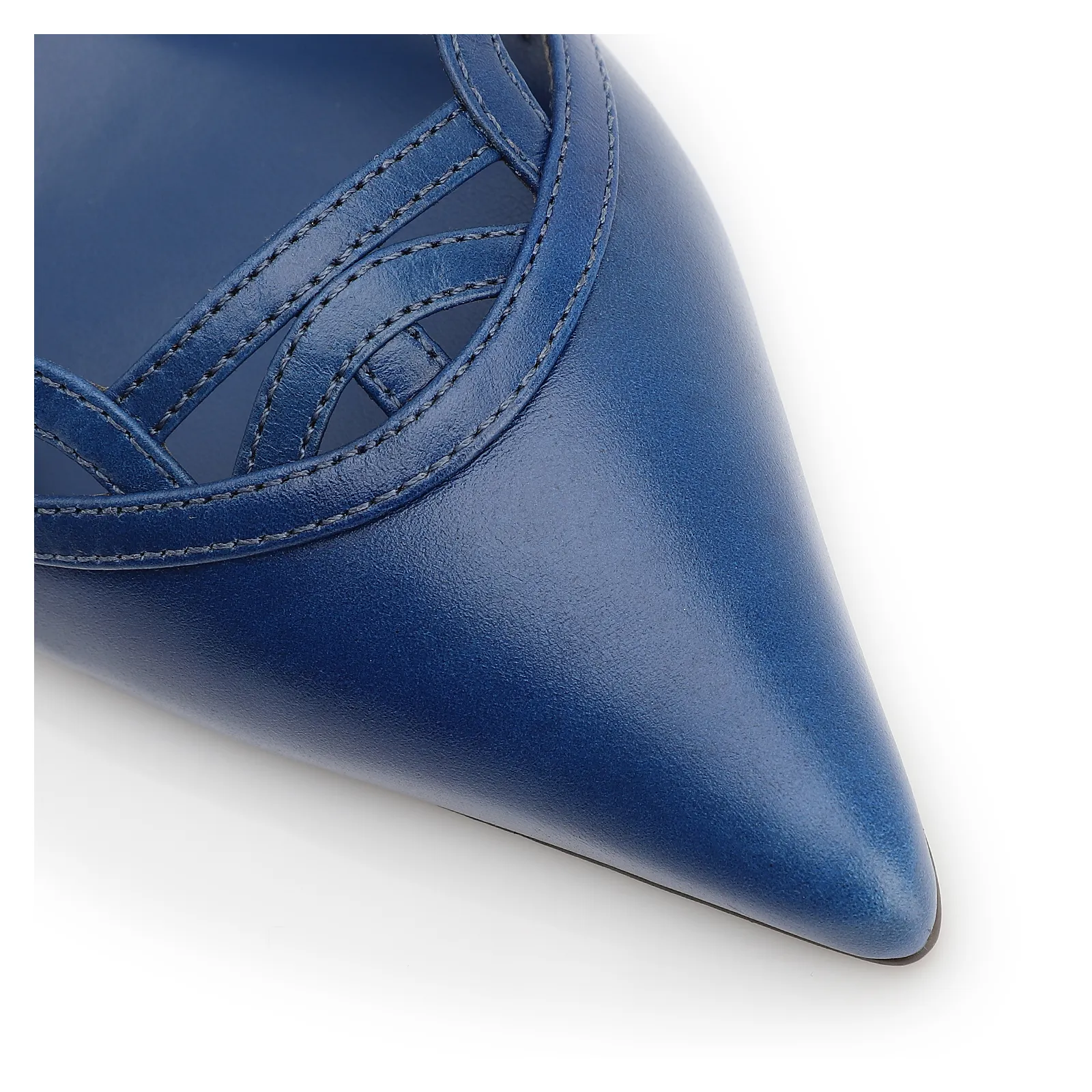Scarpin Azul Salto Bloco Médio Couro Bico Fino Recortes