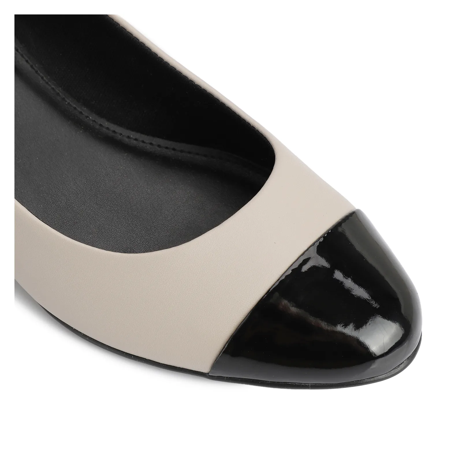 Scarpin Basic Bege/Verniz Preto