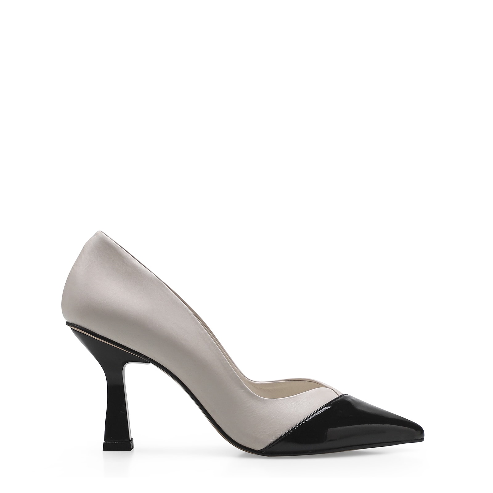 Scarpin Cecília Couro Off White/Verniz Preto
