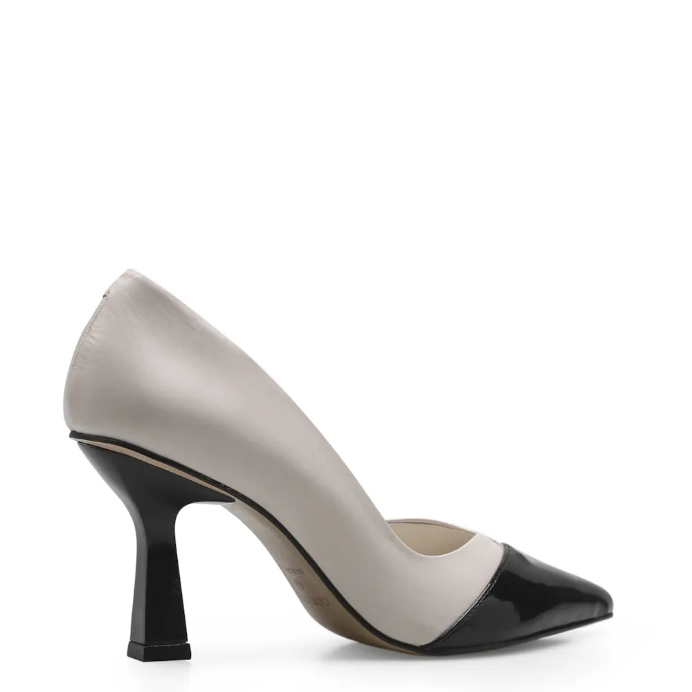 Scarpin Cecília Couro Off White/Verniz Preto - imagem 4