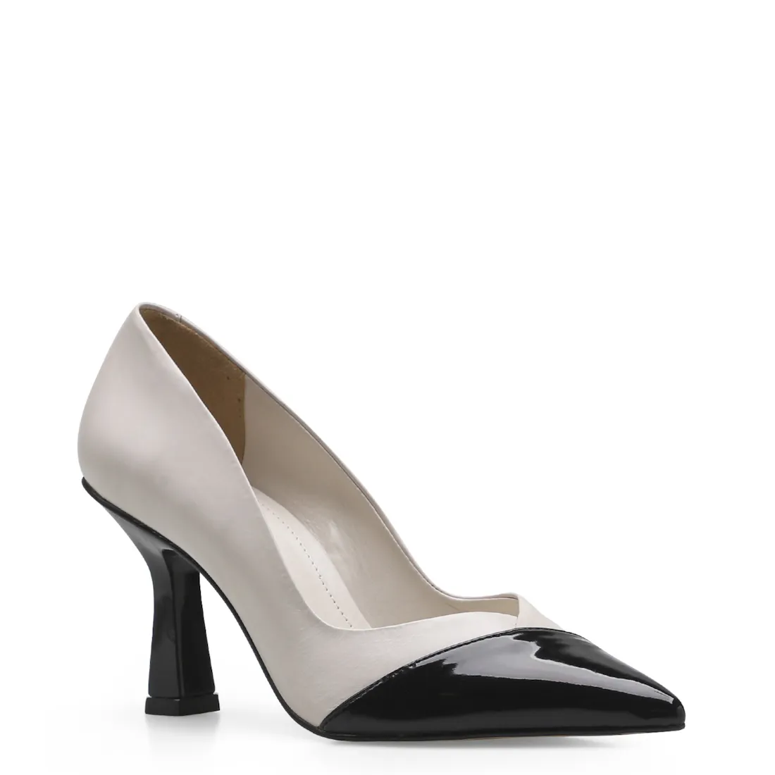 Scarpin Cecília Couro Off White/Verniz Preto