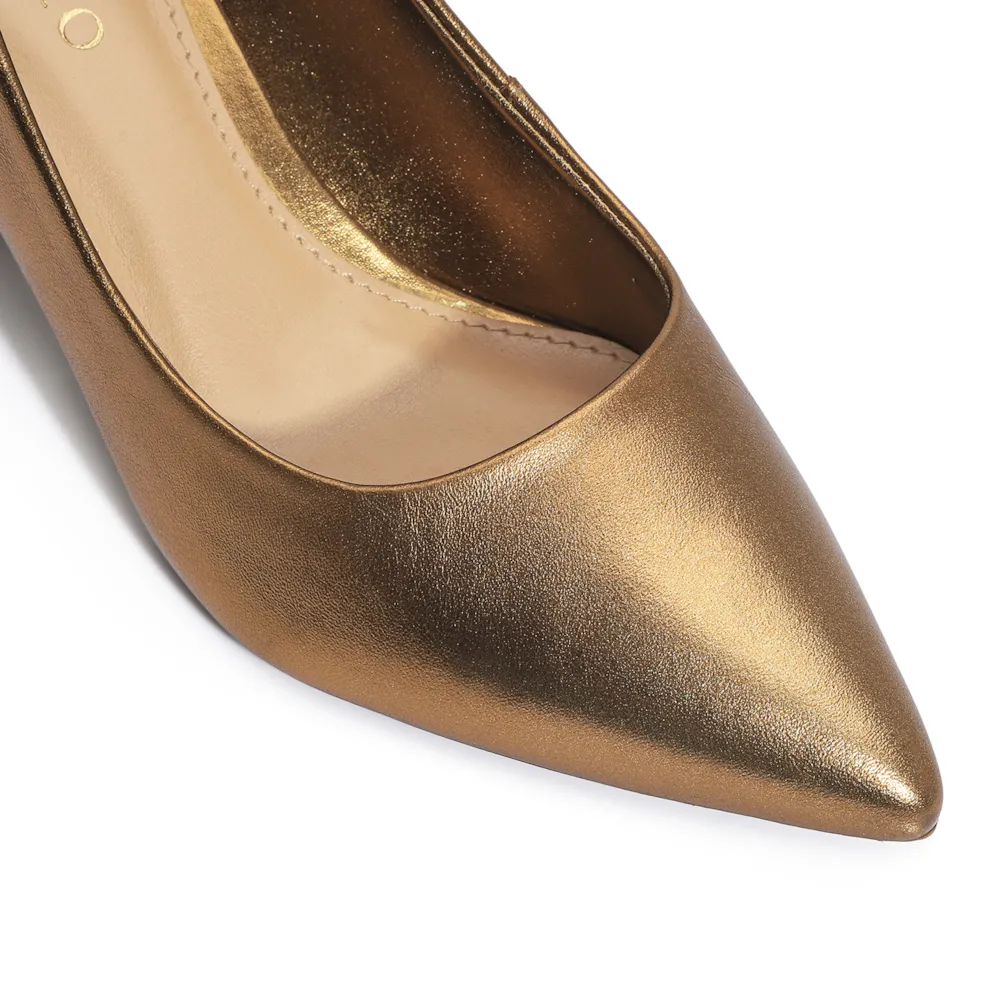 Scarpin Classic Couro Bronze - imagem 6