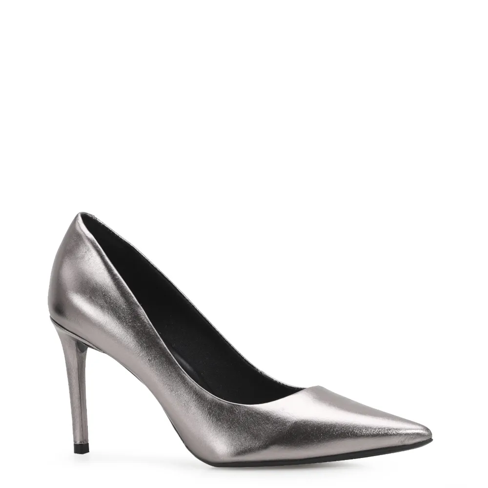 Scarpin Classic Couro Prata