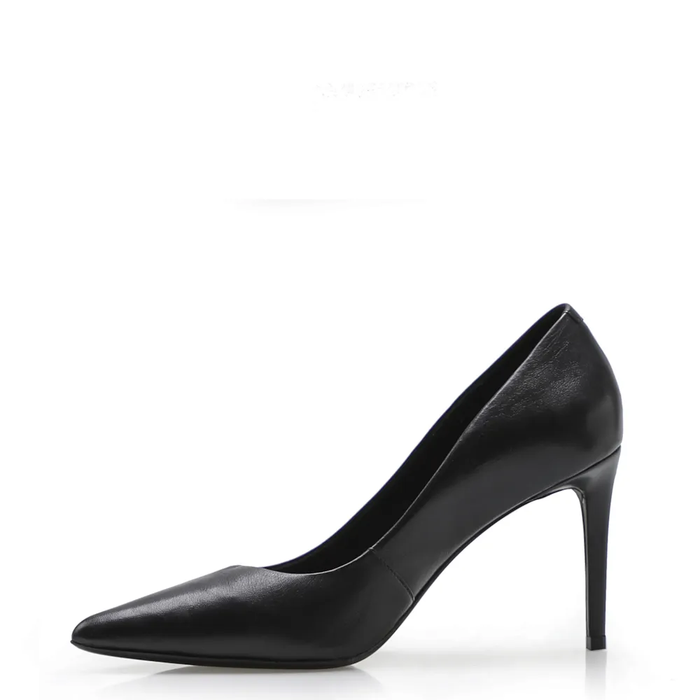 Scarpin Classic Couro Preto - imagem 5
