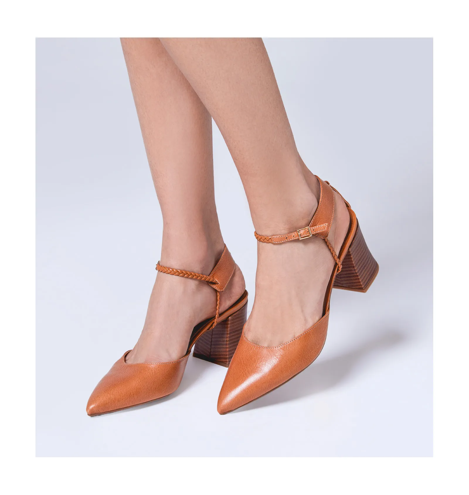 Scarpin Couro Caramelo