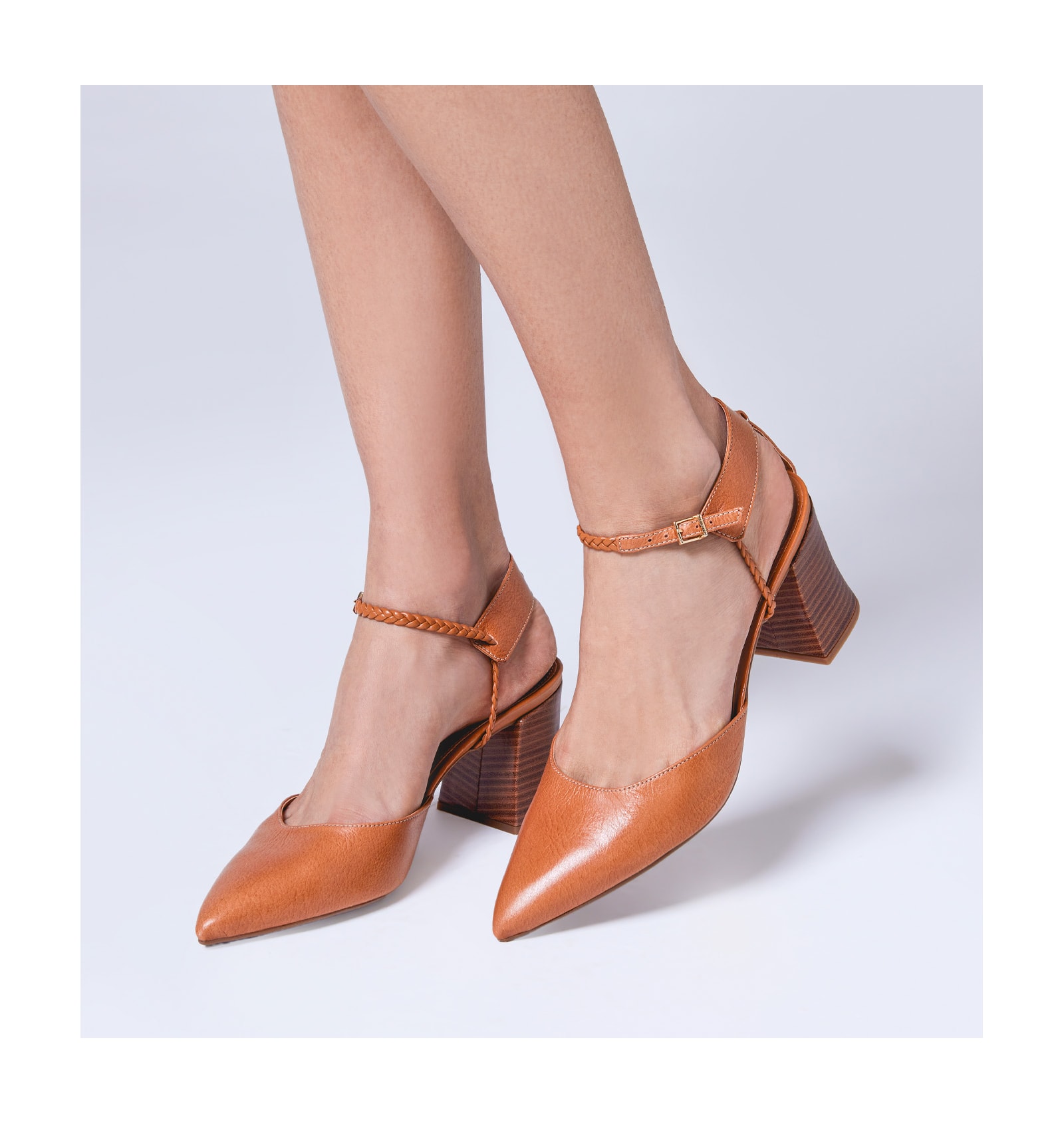 Scarpin Couro Caramelo