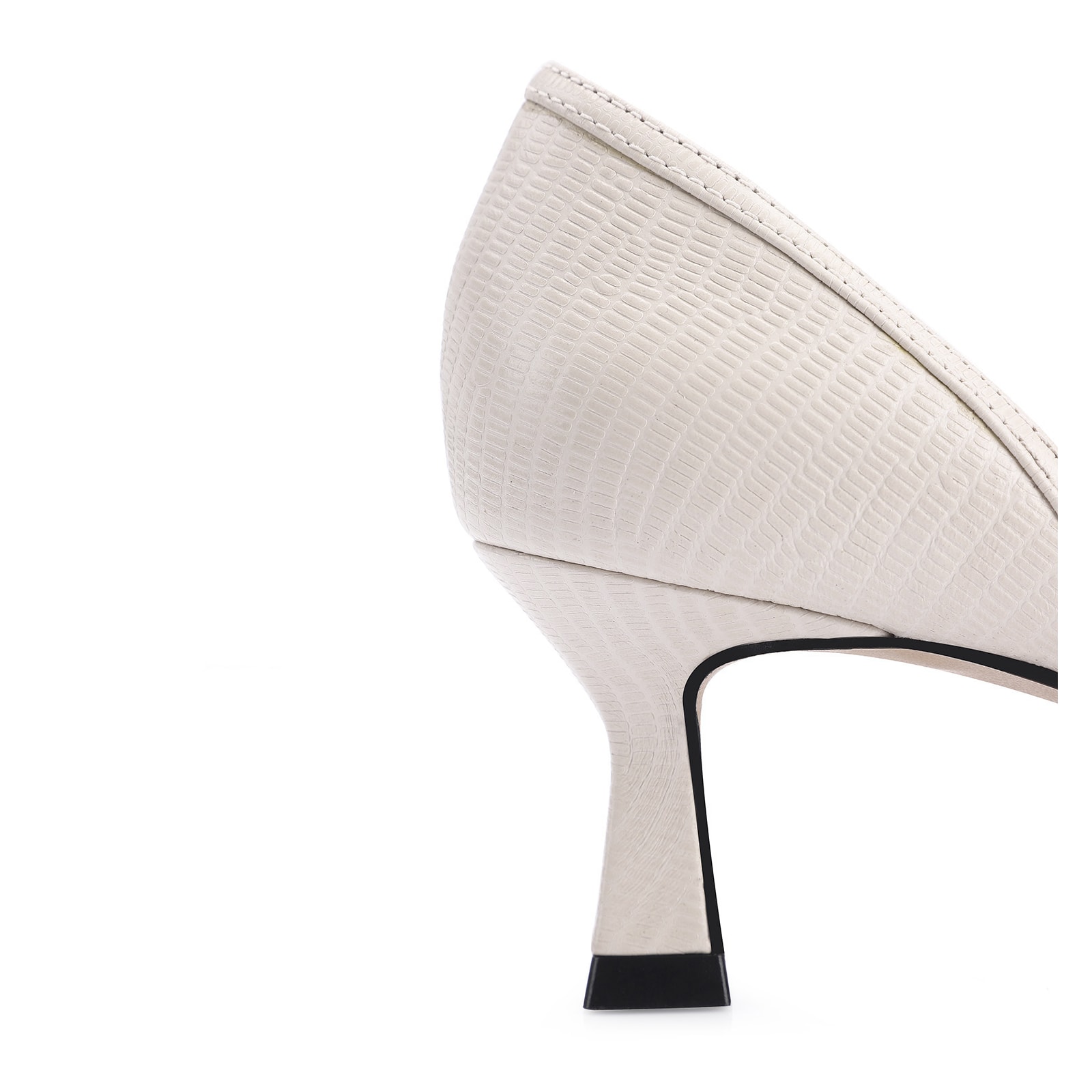 Scarpin Couro Off White