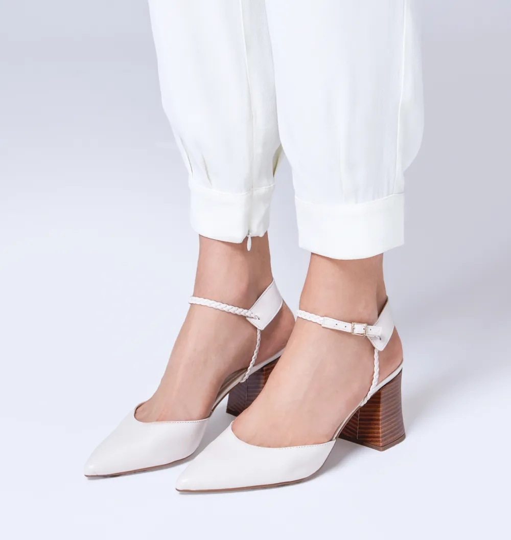 Scarpin Couro Off White - imagem 2