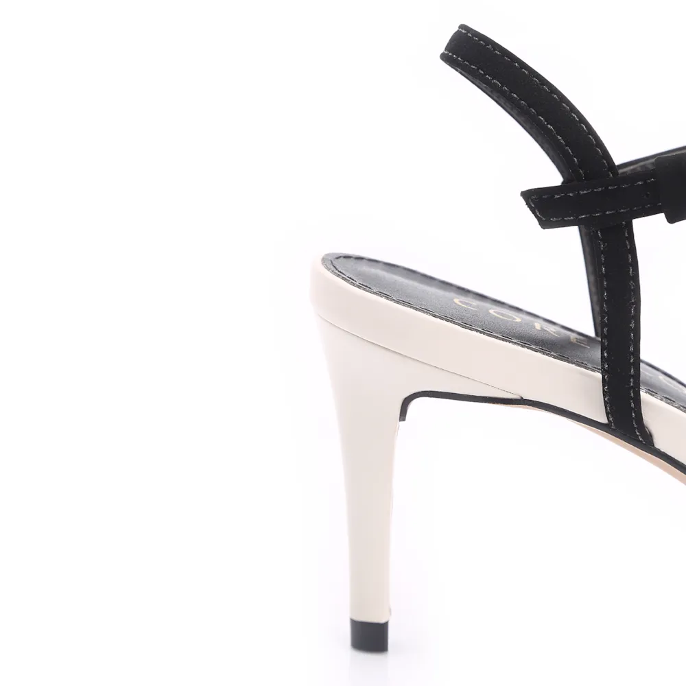 Scarpin Couro Off White/Alt Nobuck Preto - imagem 7