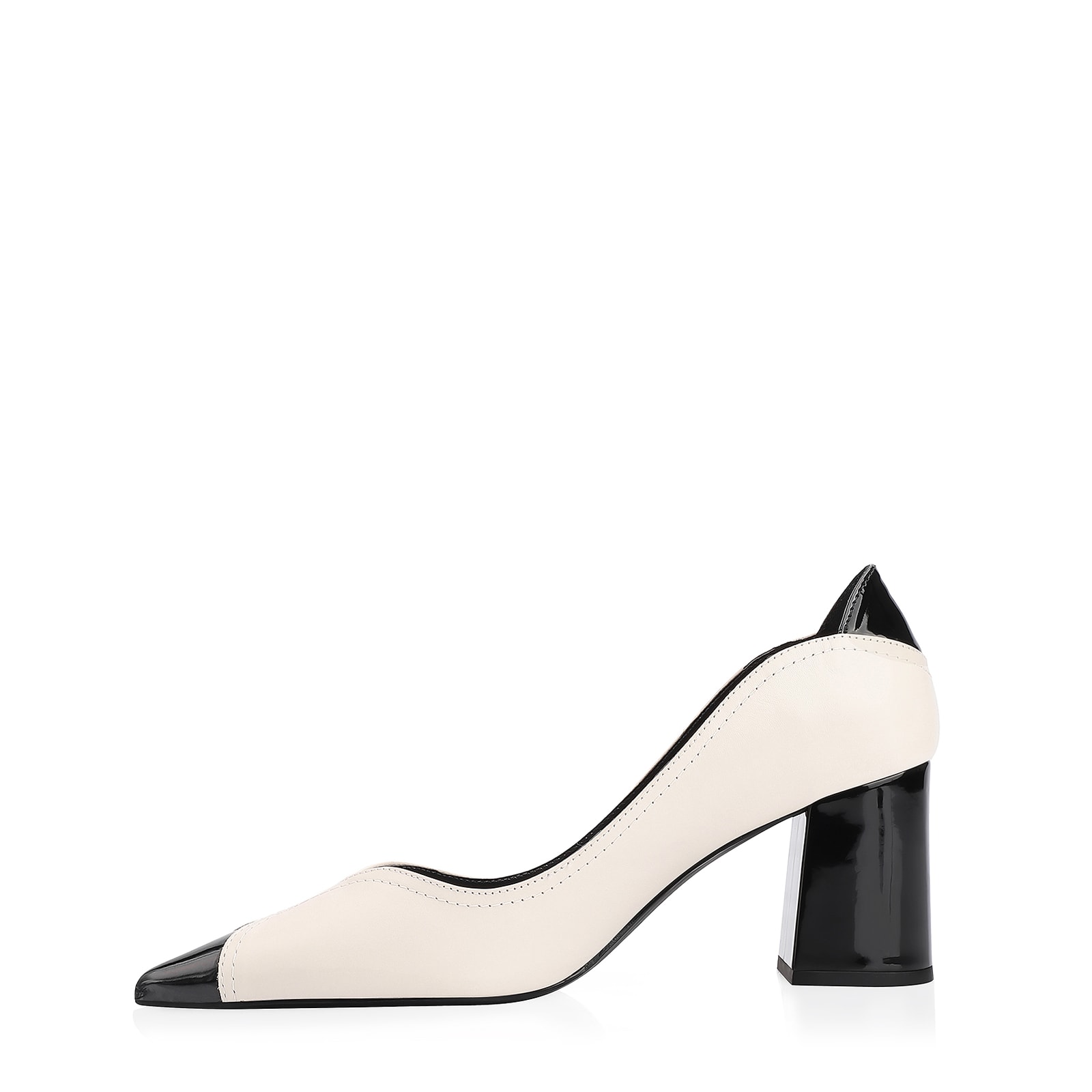Scarpin Couro Off White/Verniz Preto