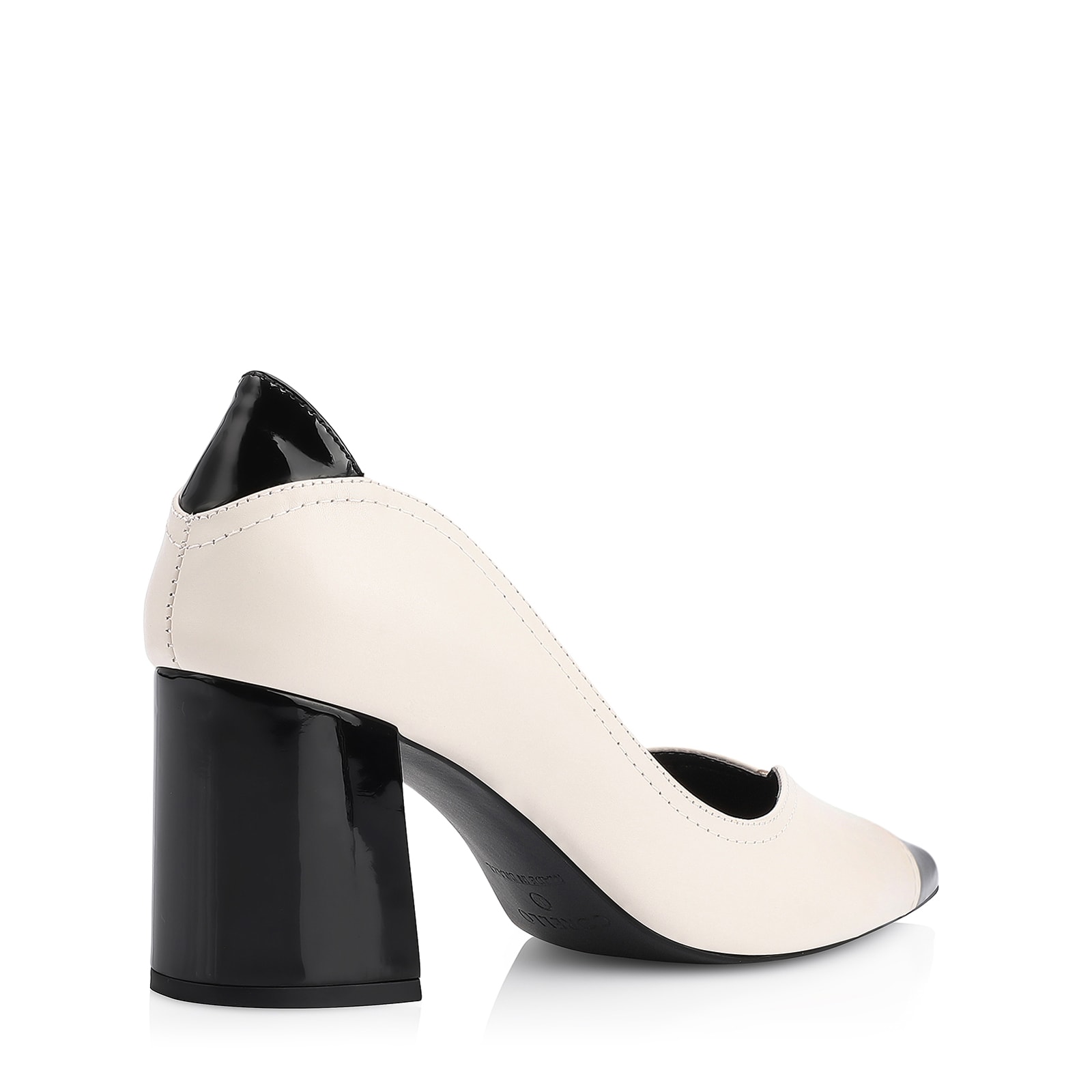 Scarpin Couro Off White/Verniz Preto