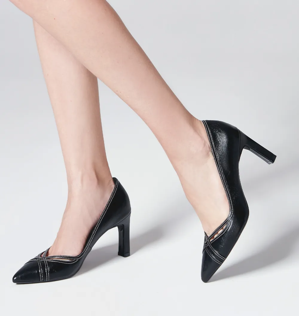 Scarpin Couro Preto - imagem 2