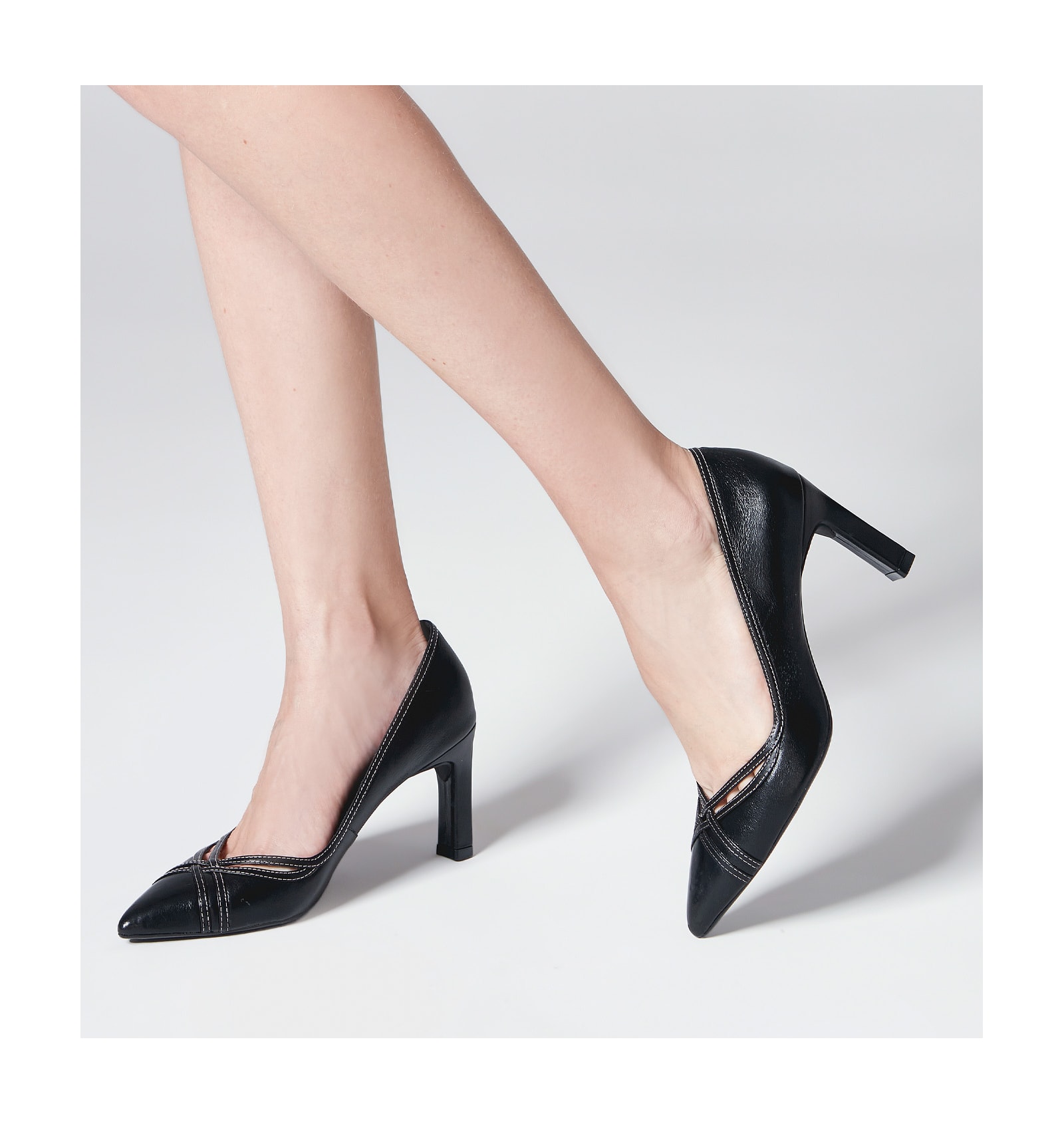 Scarpin Couro Preto