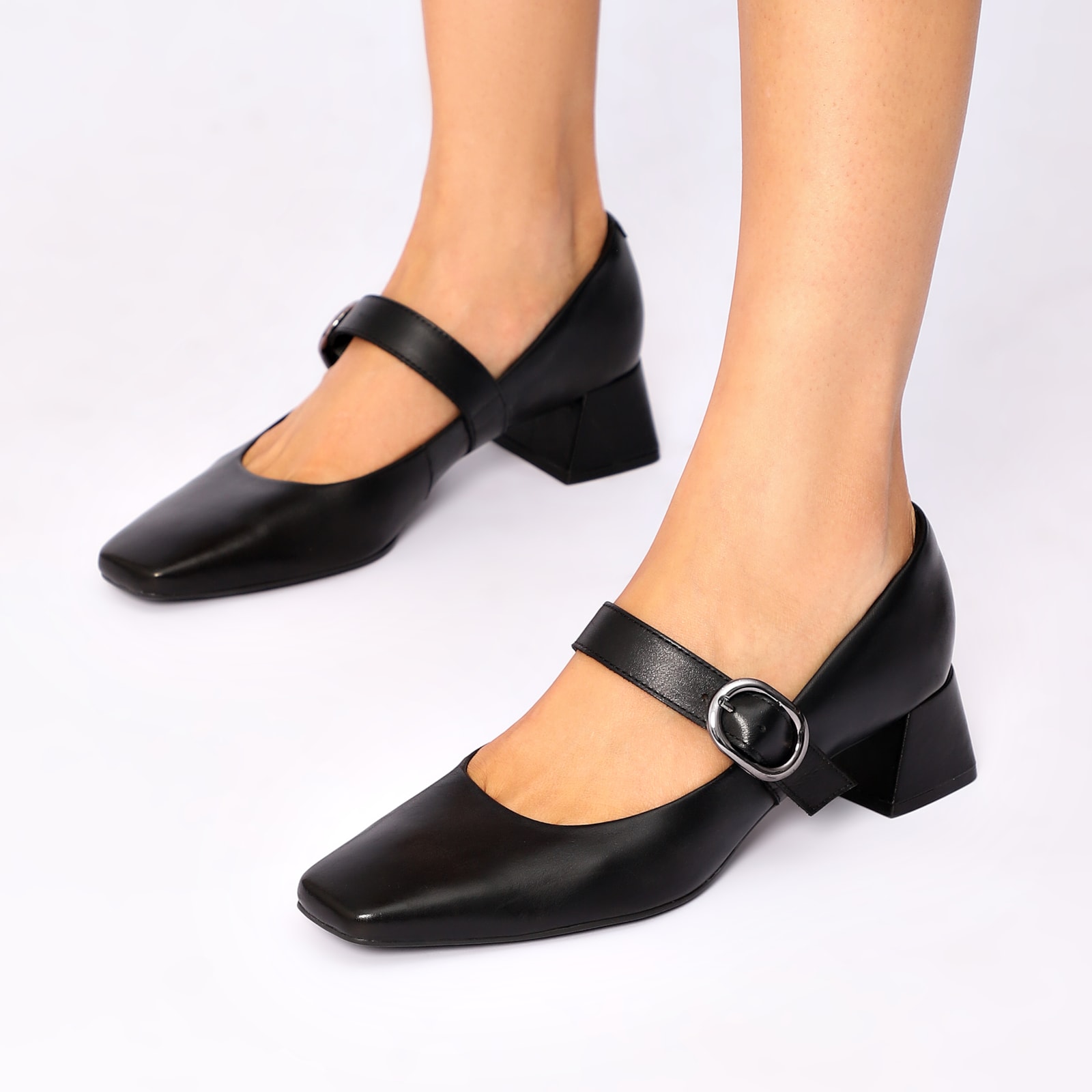 Scarpin Couro Preto