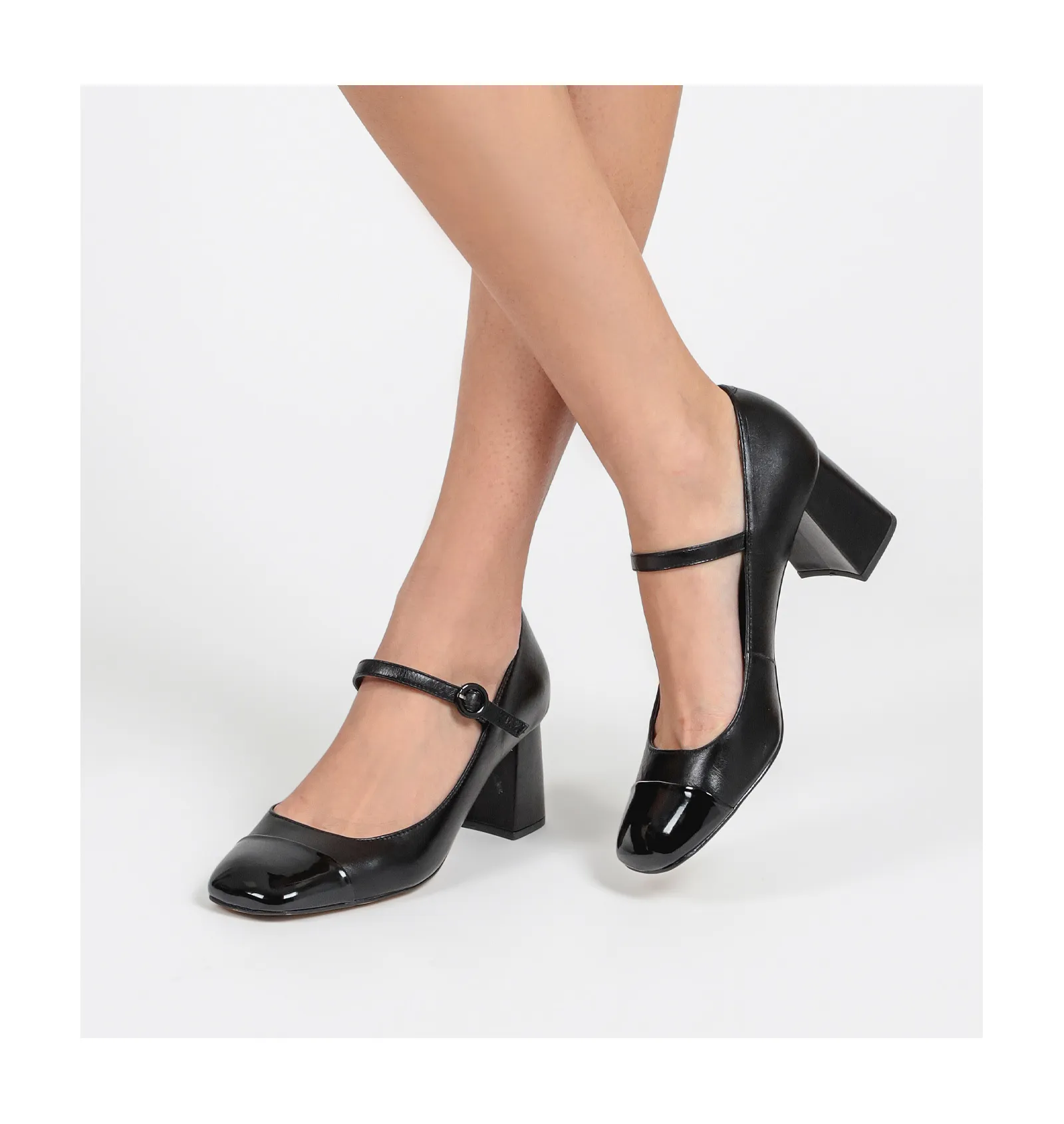 Scarpin Couro Preto