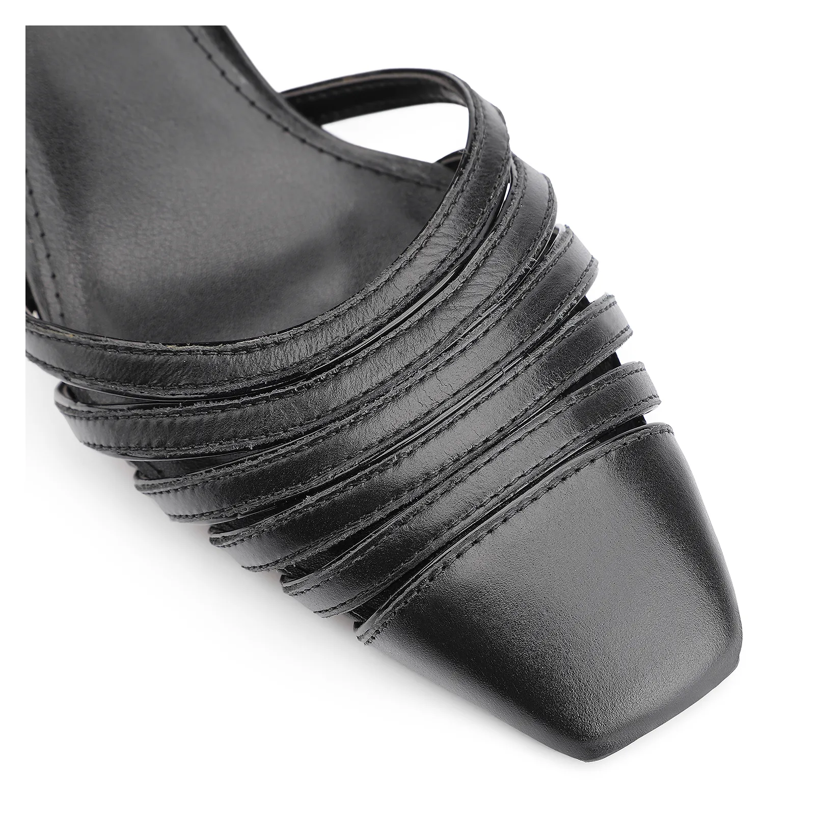 Scarpin Couro Preto/Verniz Preto