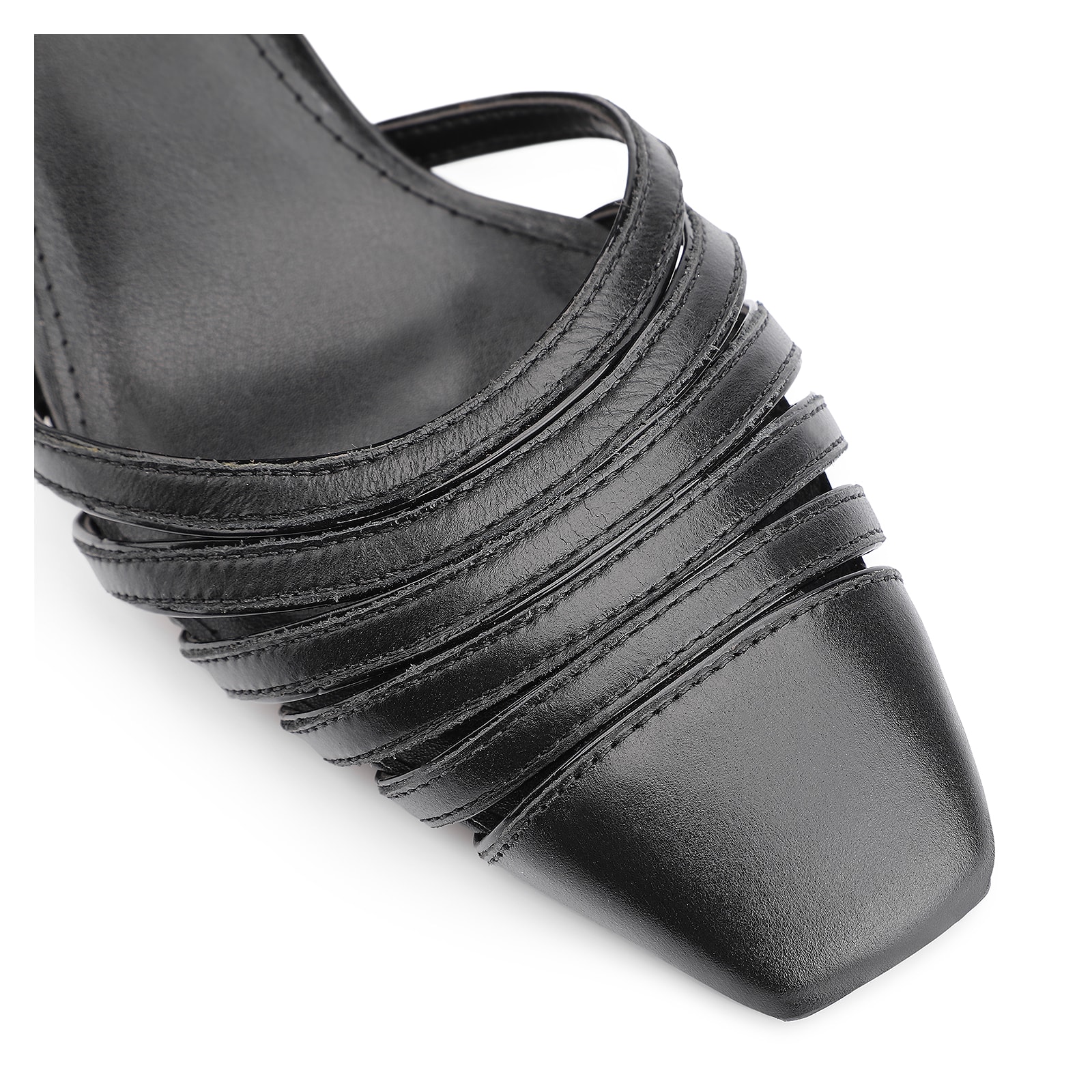 Scarpin Couro Preto/Verniz Preto
