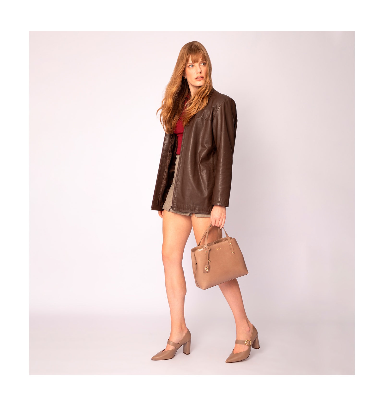 Scarpin Fivela Couro Bege