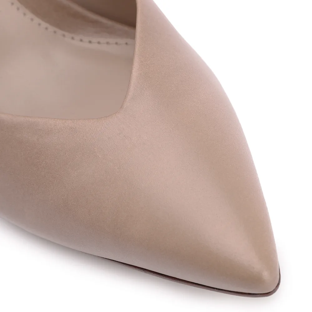 Scarpin Fivela Couro Bege - imagem 7