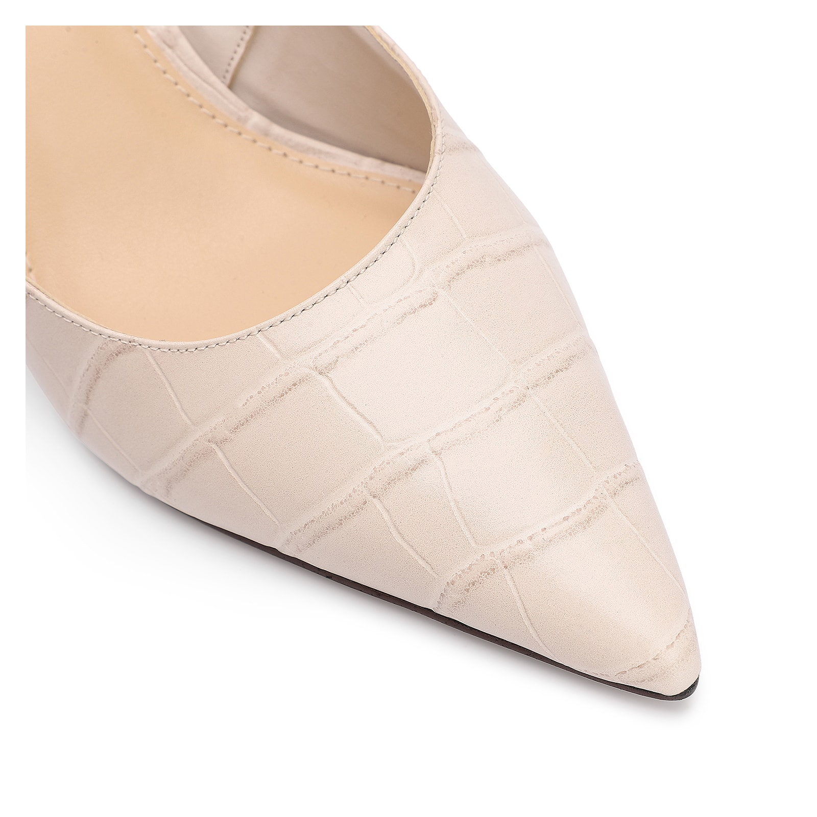 Scarpin Fivela Couro Croco Off White