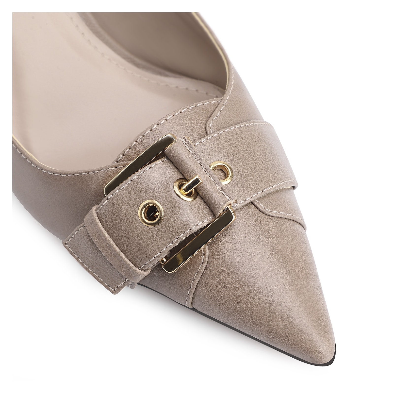 Scarpin Fivela Couro Estonado Bege
