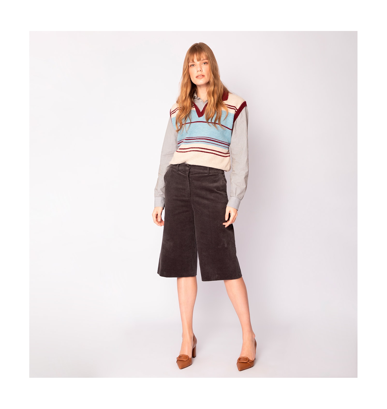 Scarpin Fivela Couro Marrom