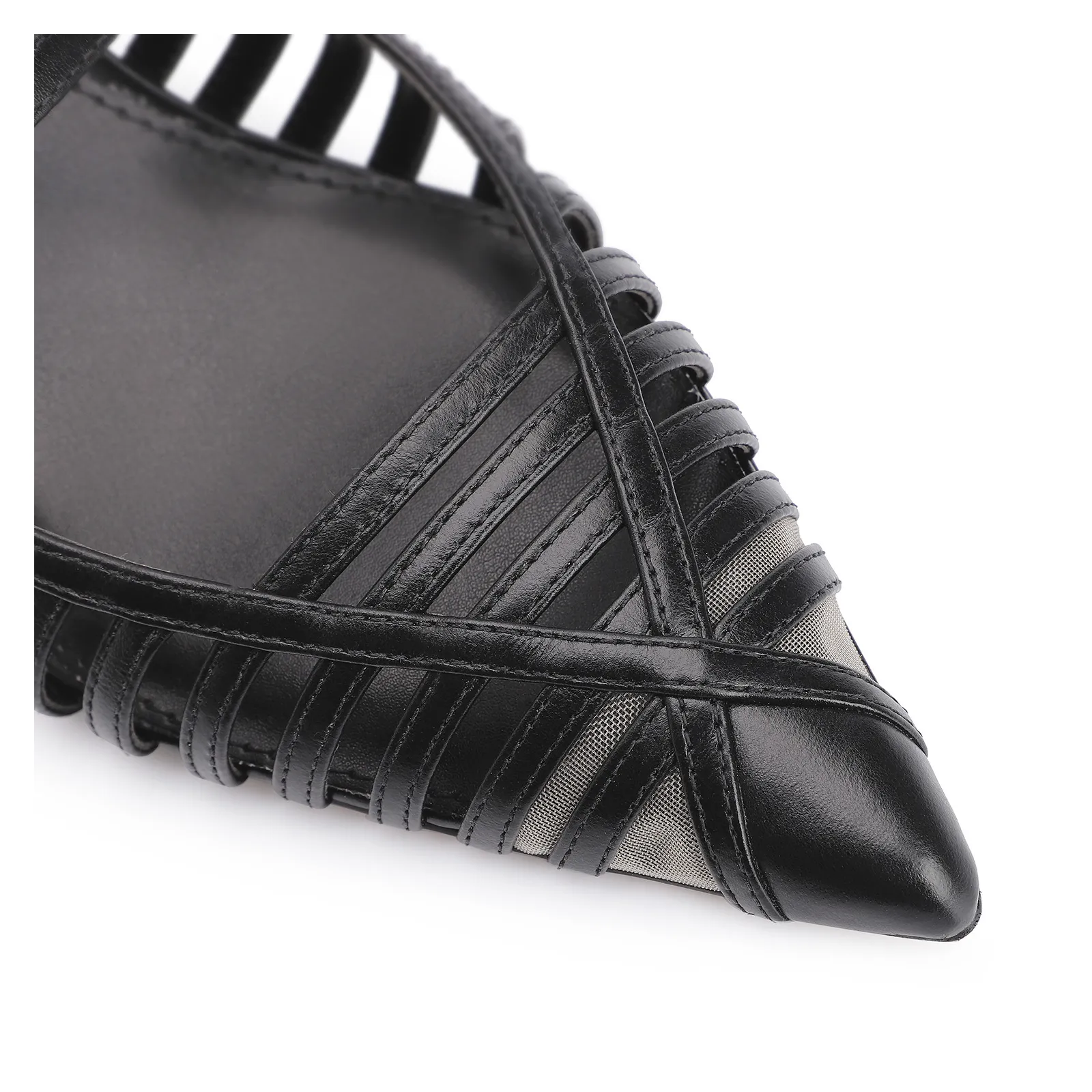 Scarpin Kitten Couro Preto