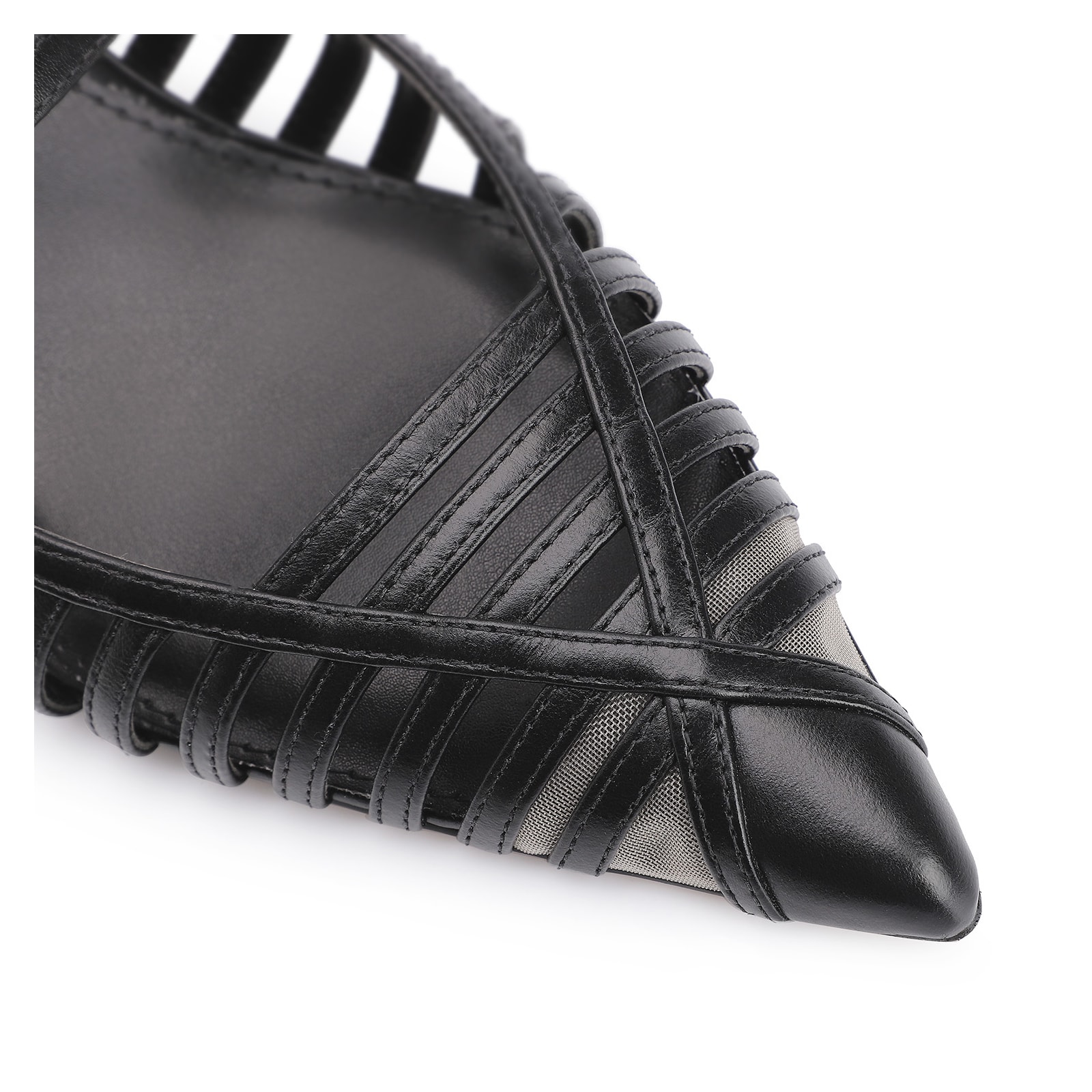 Scarpin Kitten Couro Preto