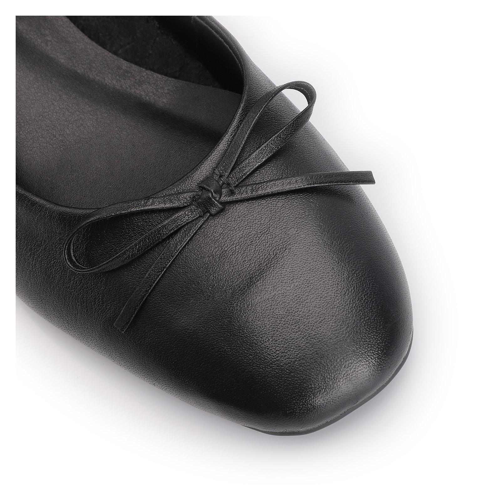 Scarpin Laço Couro Preto