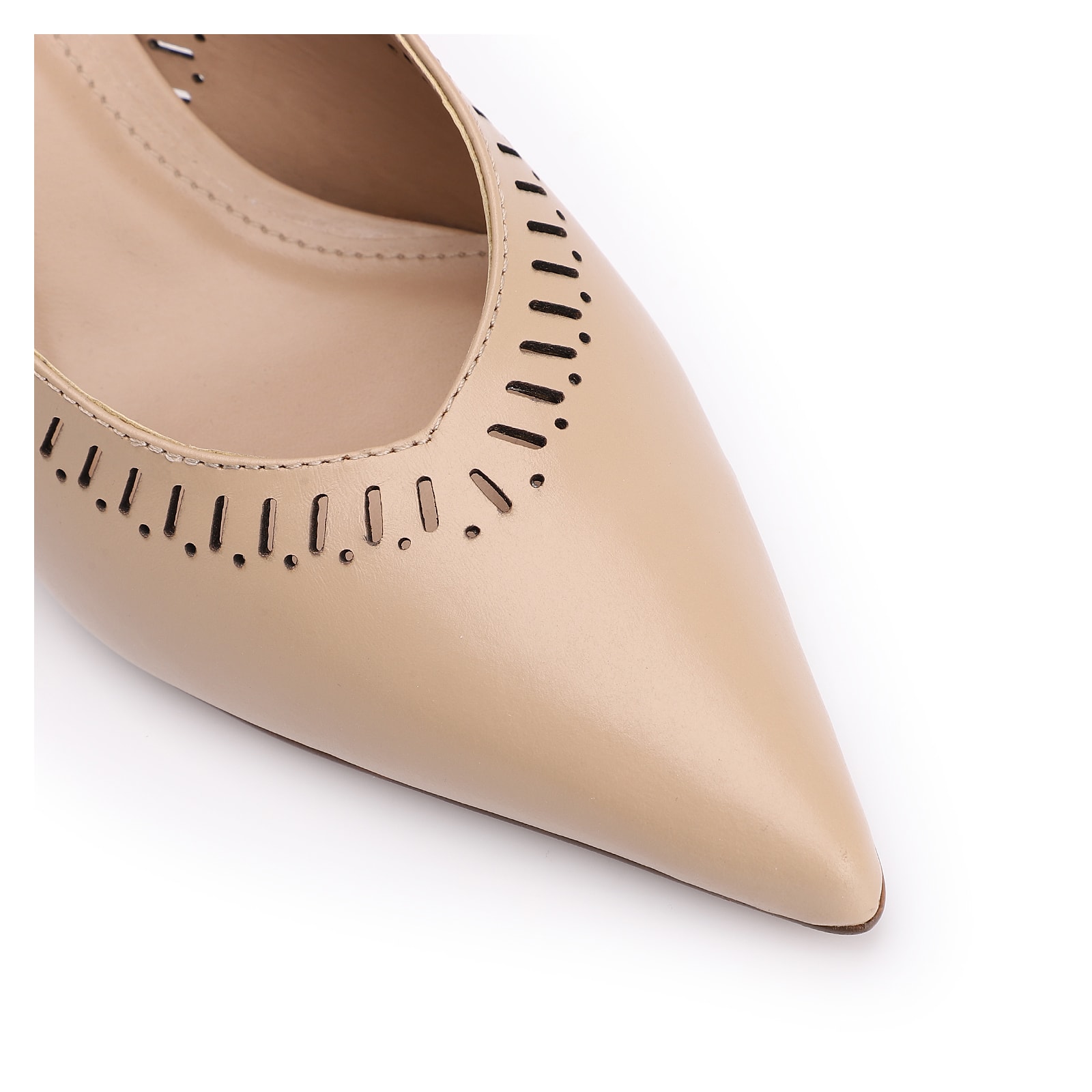 Scarpin Laser Cut Couro Bege