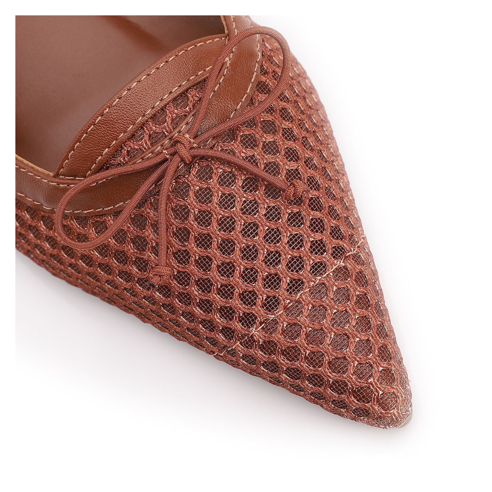 Scarpin Marrom Claro Salto Baixo Slingback Tela Alt Laço