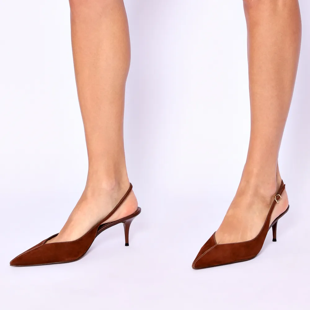 Scarpin Marrom Salto Baixo Fino Couro Nobuck Slingback - imagem 2