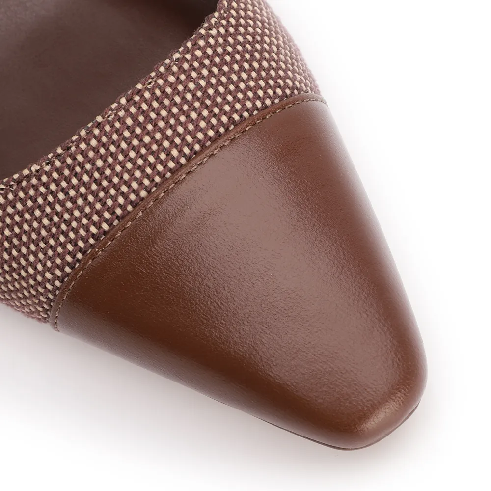 Scarpin Marrom Salto Fino Baixo Ráfia/Couro Slingback - imagem 6