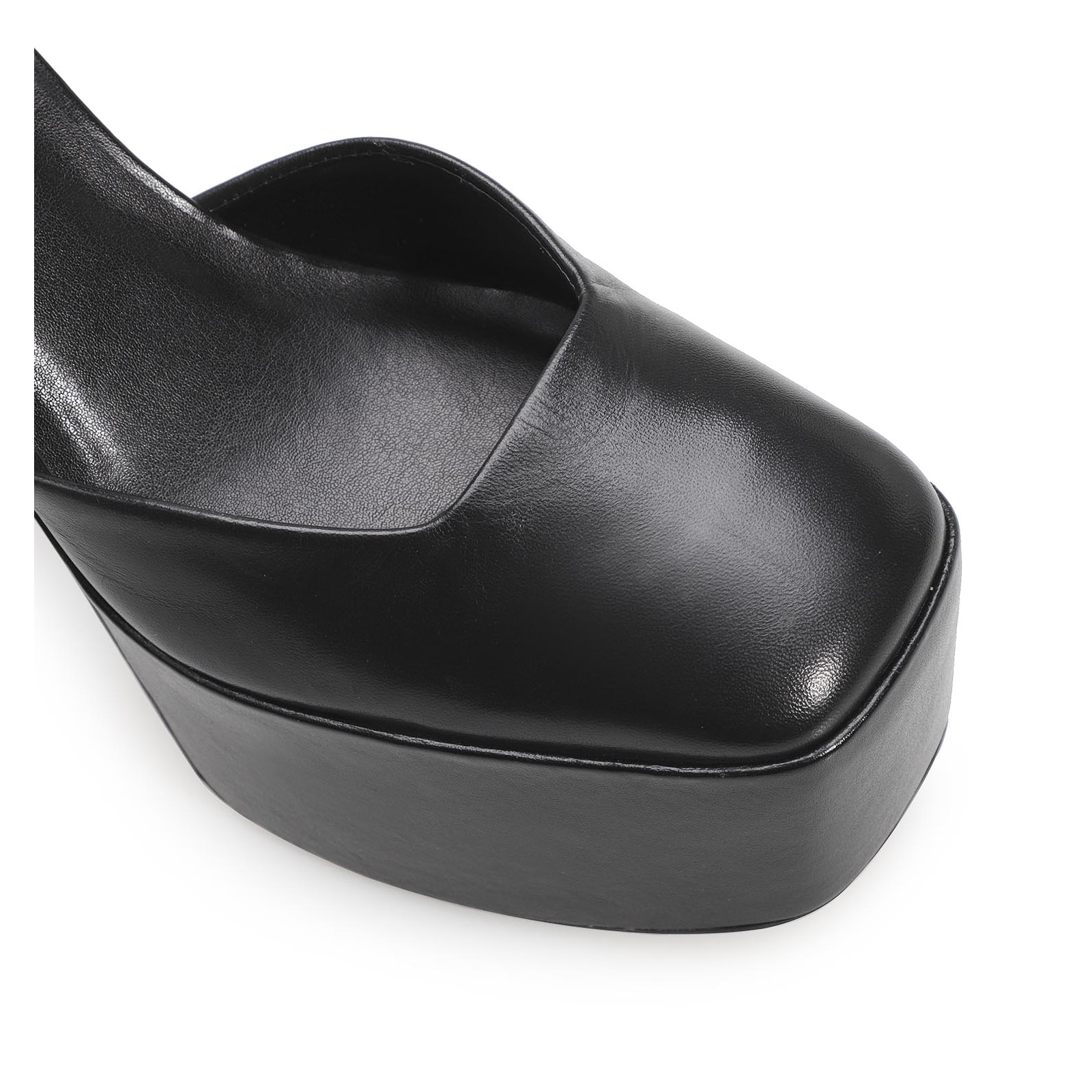 Scarpin Meia Pata Couro Preto