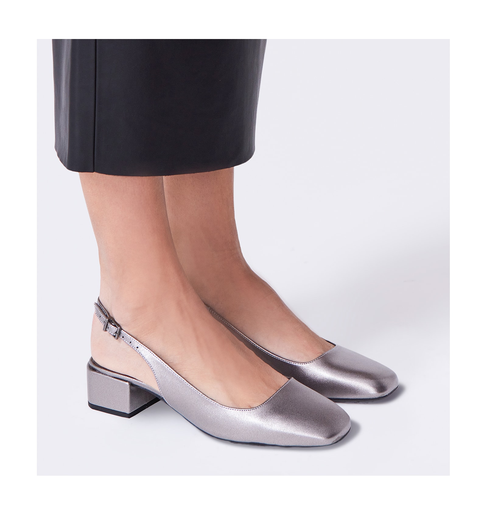 Scarpin Metalizado Prata