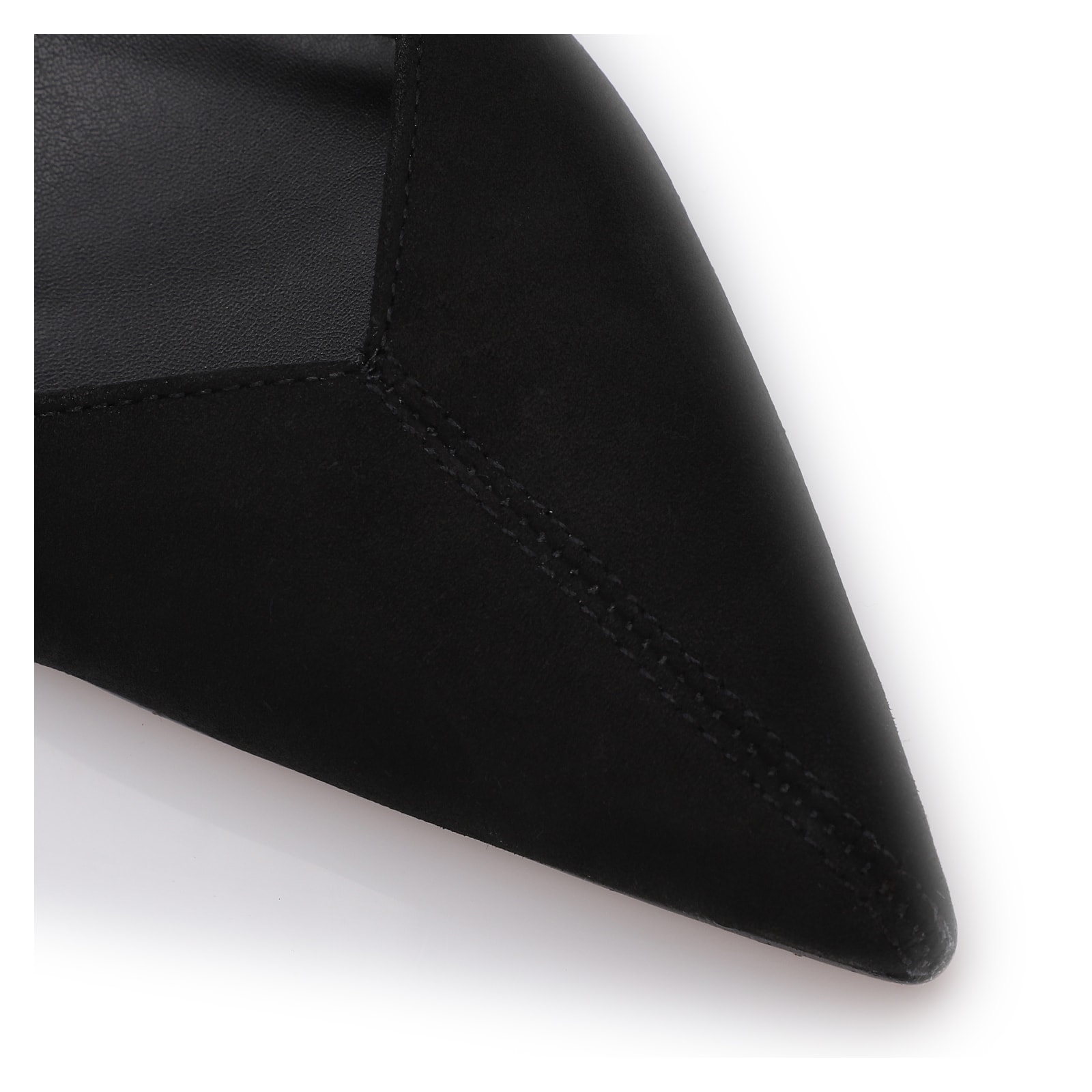 Scarpin Preto Salto Baixo Fino Couro Nobuck Slingback