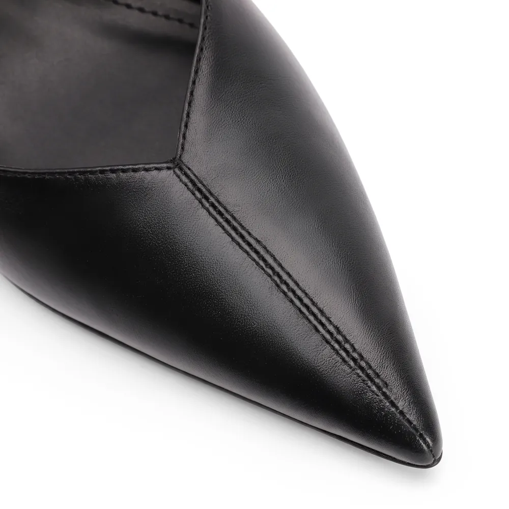 Scarpin Preto Salto Baixo Fino Couro Slingback - imagem 6