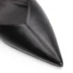 Scarpin Preto Salto Baixo Fino Couro Slingback - imagem 6