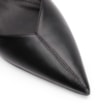 Scarpin Preto Salto Baixo Fino Couro Slingback - imagem 6