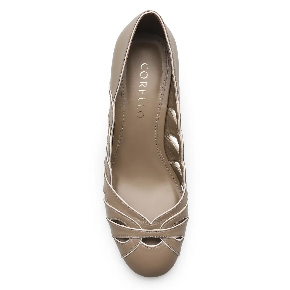 Scarpin Recortes Couro Bege/Off White - imagem 5