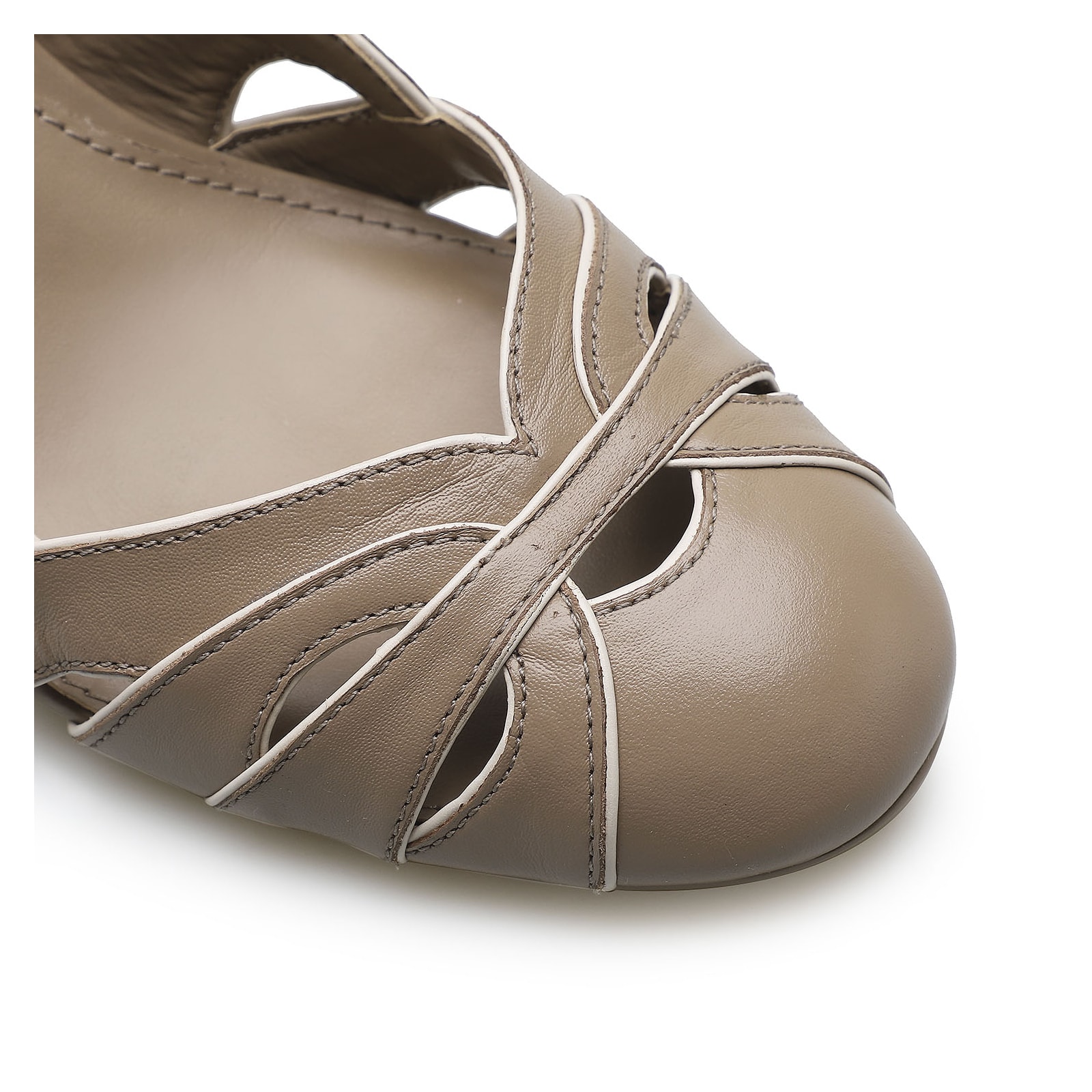 Scarpin Recortes Couro Bege/Off White