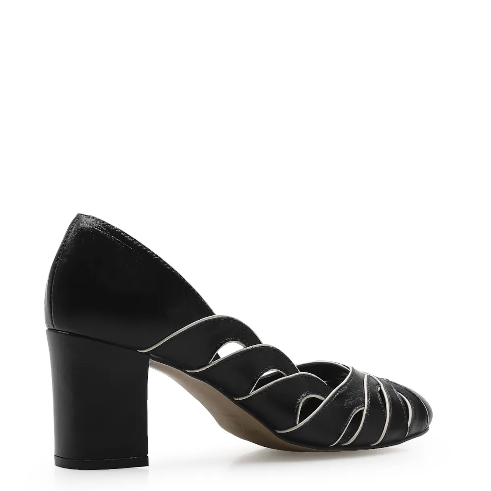 Scarpin Recortes Couro Preto/Off White - imagem 3